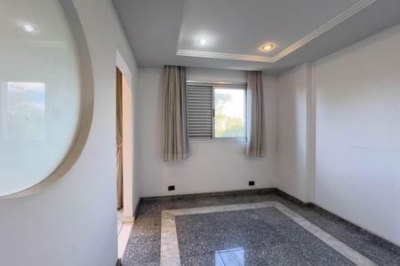 Apartamento para alugar com 191m², 3 quartos e 2 vagas Apartamento para alugar com 191m², 3 quartos e 2 vagasSala de TV