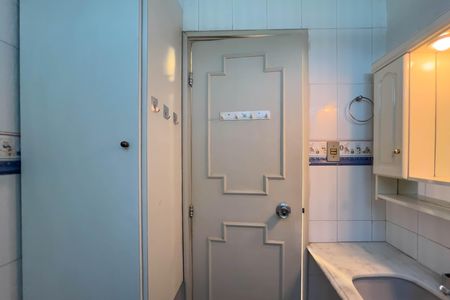 Apartamento para alugar com 191m², 3 quartos e 2 vagas Apartamento para alugar com 191m², 3 quartos e 2 vagasBanheiro