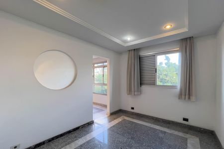 Apartamento para alugar com 191m², 3 quartos e 2 vagas Apartamento para alugar com 191m², 3 quartos e 2 vagasSala de TV