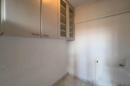 Apartamento para alugar com 191m², 3 quartos e 2 vagas Apartamento para alugar com 191m², 3 quartos e 2 vagasCozinha e área de serviço