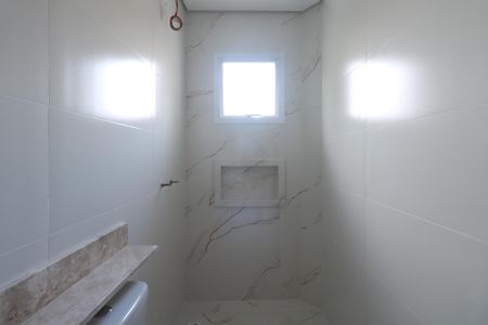 Apartamento para alugar com 63m², 2 quartos e 1 vaga Apartamento para alugar com 63m², 2 quartos e 1 vagaBanheiro da Suíte