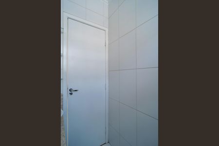 Apartamento para alugar com 55m², 2 quartos e 1 vaga Apartamento para alugar com 55m², 2 quartos e 1 vagaBanheiro
