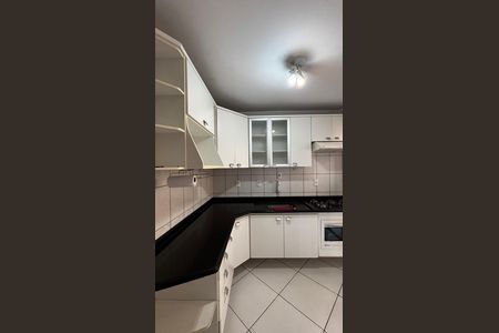 Apartamento à venda com 56m², 2 quartos e 1 vagaCozinha
