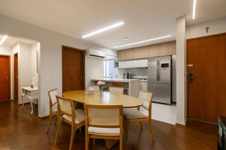 Apartamento à venda com 116m², 3 quartos e 2 vagas Apartamento à venda com 116m², 3 quartos e 2 vagasCozinha