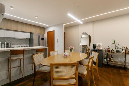 Apartamento à venda com 116m², 3 quartos e 2 vagas Apartamento à venda com 116m², 3 quartos e 2 vagasCozinha