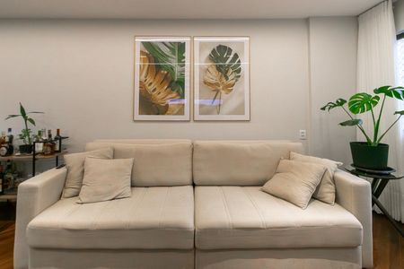 Apartamento à venda com 116m², 3 quartos e 2 vagas Apartamento à venda com 116m², 3 quartos e 2 vagasSala