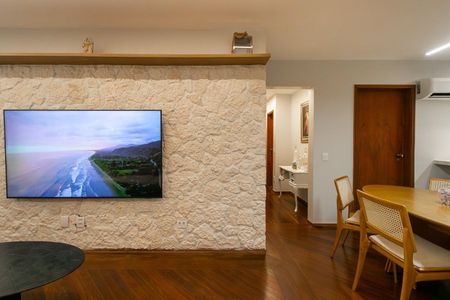 Apartamento à venda com 116m², 3 quartos e 2 vagas Apartamento à venda com 116m², 3 quartos e 2 vagasSala