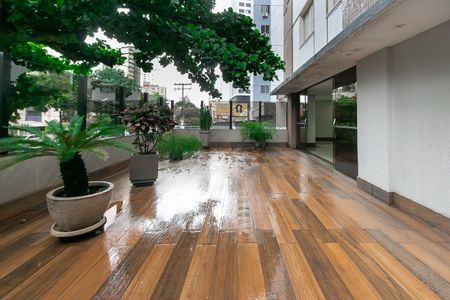 Apartamento à venda com 116m², 3 quartos e 2 vagas Apartamento à venda com 116m², 3 quartos e 2 vagasÁrea externa