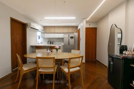 Apartamento à venda com 116m², 3 quartos e 2 vagas Apartamento à venda com 116m², 3 quartos e 2 vagasCozinha