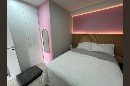 Apartamento à venda com 147m², 4 quartos e 2 vagasQuarto 4