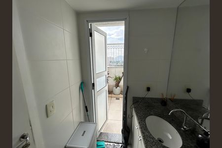 Apartamento à venda com 147m², 4 quartos e 2 vagasBanheiro do Quarto 3 - Suíte