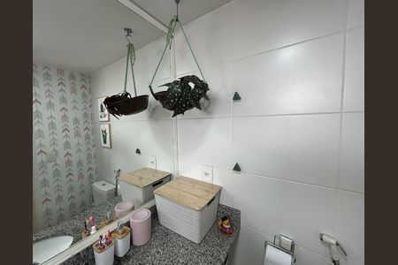 Apartamento à venda com 147m², 4 quartos e 2 vagasBanheiro do Quarto 2 - Suíte