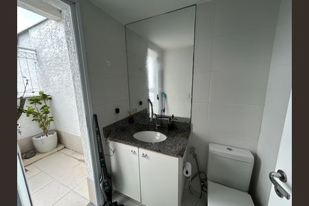 Apartamento à venda com 147m², 4 quartos e 2 vagasBanheiro do Quarto 3 - Suíte