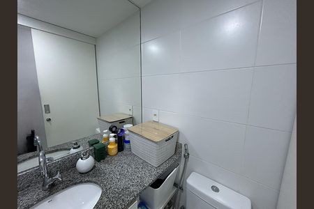 Apartamento à venda com 147m², 4 quartos e 2 vagasBanheiro do Quarto 2 - Suíte
