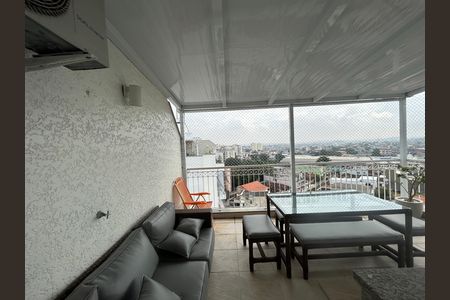 Apartamento à venda com 147m², 4 quartos e 2 vagasCobertura