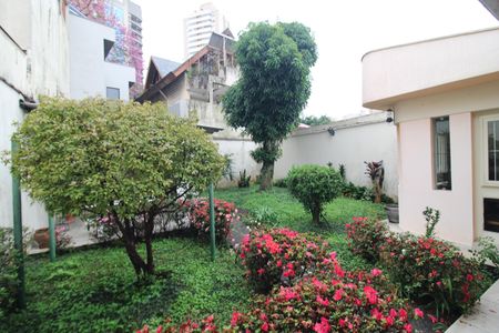 Casa à venda com 438m², 4 quartos e 6 vagasÁrea de Serviço