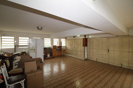 Casa à venda com 438m², 4 quartos e 6 vagasGaragem