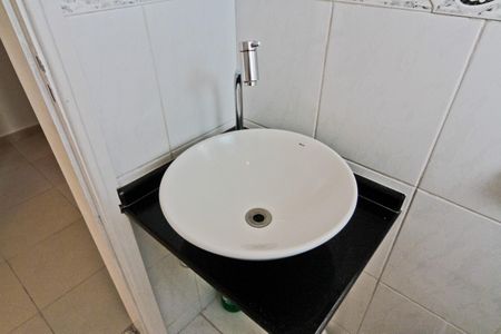 Apartamento à venda com 78m², 3 quartos e 3 vagas Apartamento à venda com 78m², 3 quartos e 3 vagasBanheiro