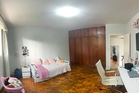 quarto 1 de casa à venda com 3 quartos, 181m² em Jardim Londrina, São Paulo