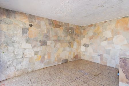 Garagem de casa à venda com 2 quartos, 169m² em Vila Palmeiras, São Paulo