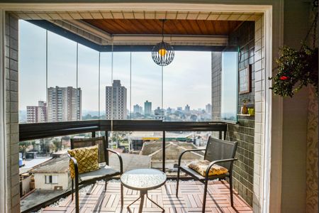 Sala de apartamento à venda com 3 quartos, 98m² em Vila Valparaíso, Santo André