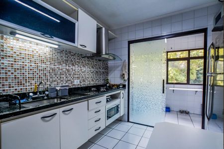 Cozinha de apartamento à venda com 3 quartos, 98m² em Vila Valparaíso, Santo André