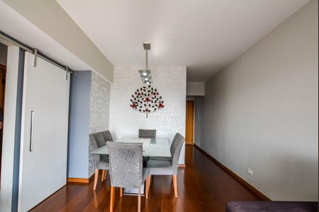 Apartamento à venda com 98m², 3 quartos e 2 vagas Apartamento à venda com 98m², 3 quartos e 2 vagasSala