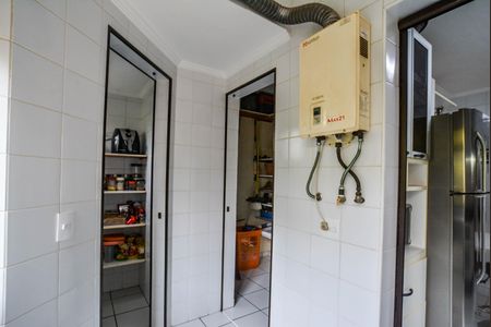 Apartamento à venda com 98m², 3 quartos e 2 vagas Apartamento à venda com 98m², 3 quartos e 2 vagasÁrea de Serviço