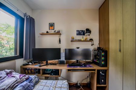 Apartamento à venda com 98m², 3 quartos e 2 vagas Apartamento à venda com 98m², 3 quartos e 2 vagasQuarto 2