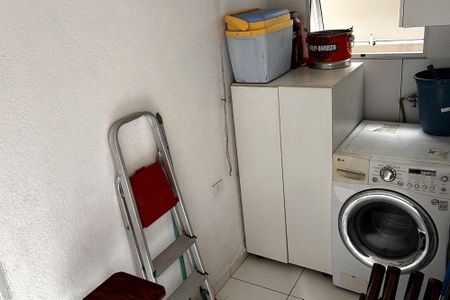 Casa para alugar com 146m², 3 quartos e 2 vagas Casa para alugar com 146m², 3 quartos e 2 vagasÁrea de Serviço