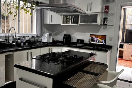 Casa para alugar com 146m², 3 quartos e 2 vagas Casa para alugar com 146m², 3 quartos e 2 vagasCozinha