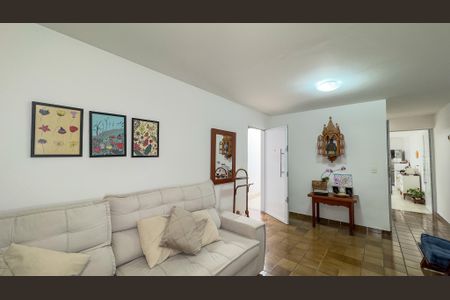 Casa à venda com 134m², 3 quartos e 2 vagas Casa à venda com 134m², 3 quartos e 2 vagasSala