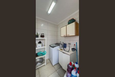 Casa à venda com 134m², 3 quartos e 2 vagas Casa à venda com 134m², 3 quartos e 2 vagasÁrea de Serviço