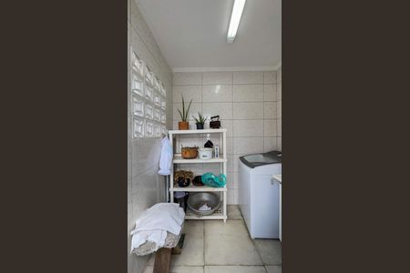 Casa à venda com 134m², 3 quartos e 2 vagas Casa à venda com 134m², 3 quartos e 2 vagasÁrea de Serviço