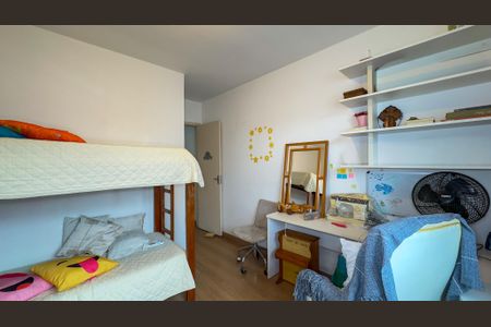 Casa à venda com 134m², 3 quartos e 2 vagas Casa à venda com 134m², 3 quartos e 2 vagasQuarto 2