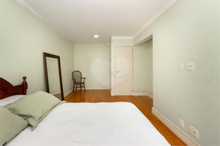 Apartamento à venda com 2 quartos, 97m² em Vila Cordeiro, São Paulo