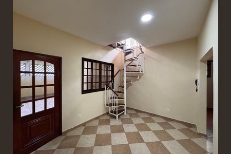 Sala de casa de condomínio para alugar com 5 quartos, 350m² em Camorim, Rio de Janeiro