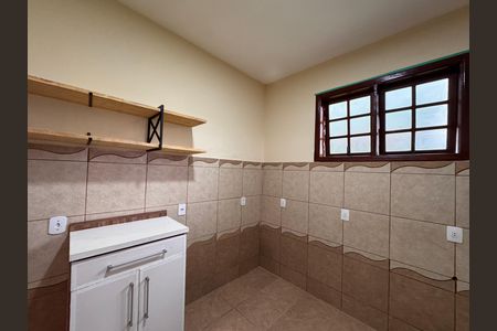 Casa de condomínio à venda com 350m², 5 quartos e 6 vagas Casa de condomínio à venda com 350m², 5 quartos e 6 vagasCozinha