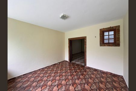 Casa de condomínio à venda com 350m², 5 quartos e 6 vagas Casa de condomínio à venda com 350m², 5 quartos e 6 vagasVaranda