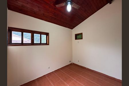 Casa de condomínio à venda com 350m², 5 quartos e 6 vagas Casa de condomínio à venda com 350m², 5 quartos e 6 vagasSuite 4