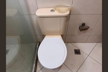 Casa de condomínio à venda com 350m², 5 quartos e 6 vagas Casa de condomínio à venda com 350m², 5 quartos e 6 vagasSuite 3 - Banheiro