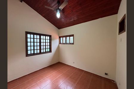 Casa de condomínio à venda com 350m², 5 quartos e 6 vagas Casa de condomínio à venda com 350m², 5 quartos e 6 vagasSuite 4