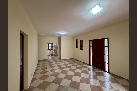 Sala de casa de condomínio para alugar com 5 quartos, 350m² em Camorim, Rio de Janeiro