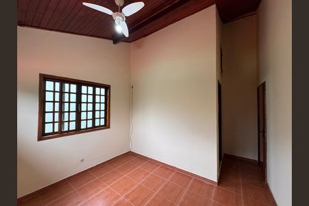 Casa de condomínio à venda com 350m², 5 quartos e 6 vagas Casa de condomínio à venda com 350m², 5 quartos e 6 vagasSuite 3
