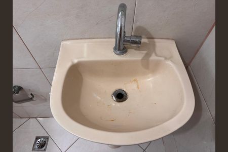 Casa de condomínio à venda com 350m², 5 quartos e 6 vagas Casa de condomínio à venda com 350m², 5 quartos e 6 vagasSuite 3 - Banheiro