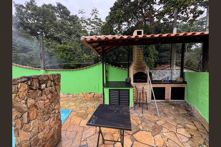 Casa de condomínio à venda com 350m², 5 quartos e 6 vagas Casa de condomínio à venda com 350m², 5 quartos e 6 vagasÁrea externa