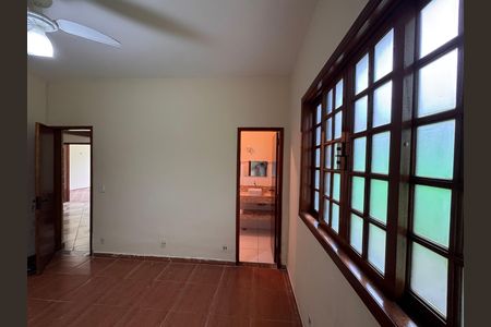 Casa de condomínio à venda com 350m², 5 quartos e 6 vagas Casa de condomínio à venda com 350m², 5 quartos e 6 vagasSuite 2