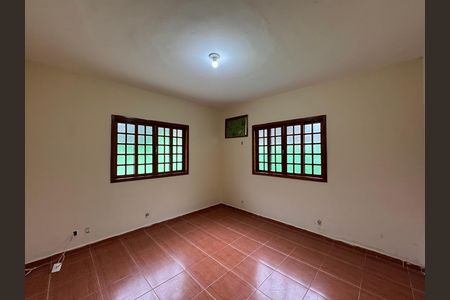 Casa de condomínio à venda com 350m², 5 quartos e 6 vagas Casa de condomínio à venda com 350m², 5 quartos e 6 vagasSuite 1 Master
