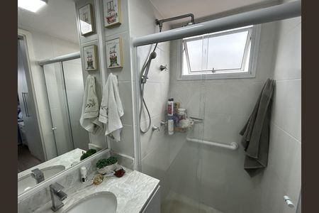 Apartamento à venda com 133m², 4 quartos e 2 vagasBanheiro do Quarto 2 - Suíte