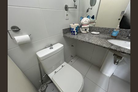 Apartamento à venda com 133m², 4 quartos e 2 vagasBanheiro Social